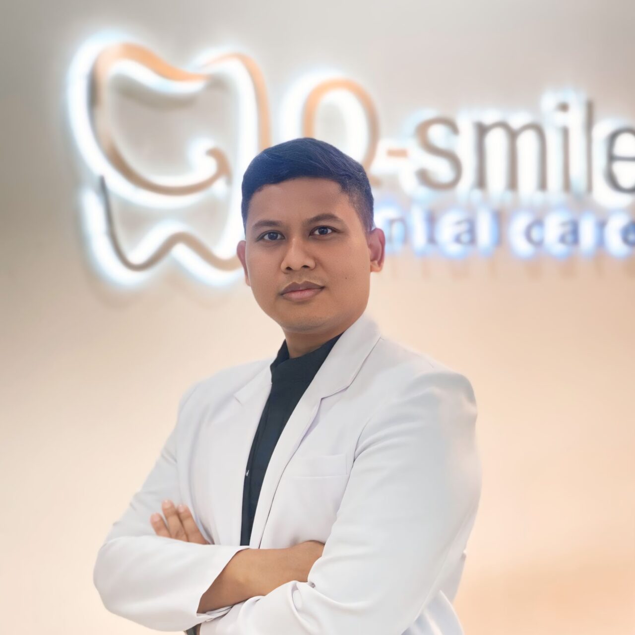 https://qsmiledental.com/wp-content/uploads/2024/11/WhatsApp-Image-2024-11-08-at-18.37.32-1-1280x1280.jpeg